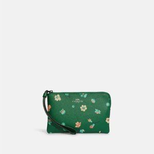 BRAND NEW Corner Zip Wristlet With Mystical Floral Print C8701